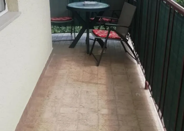 Luka Apartment Split